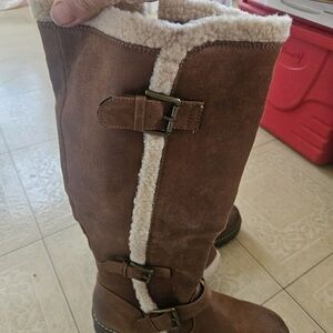 Cliffs by WHITE MOUNTAIN Brown Boots with Cream Trim